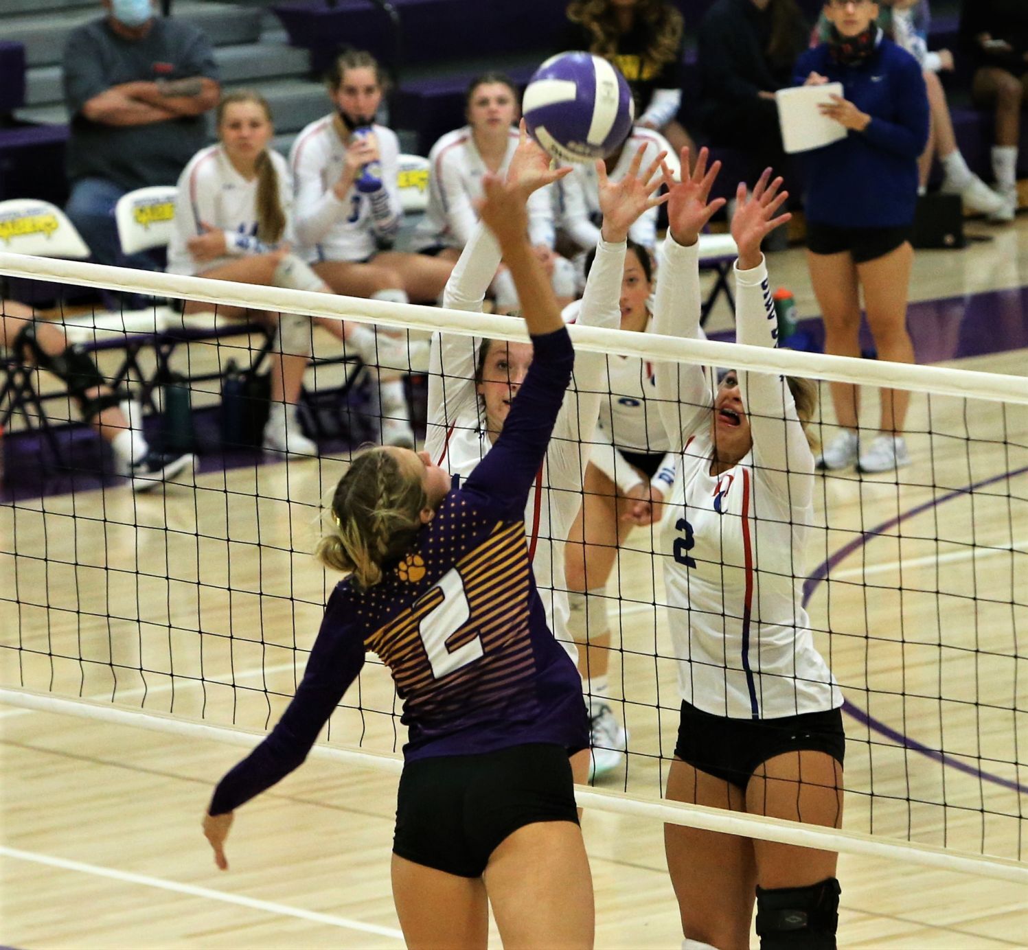 092821-qc-spt-central-dewitt vb22.jpg